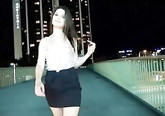 Sexy undress show during the walk throughout Prague by night. Which model could be capable of doing that? Serena, certainly!