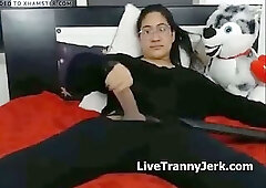 Massive schlong pleasuring her enormous member 7915