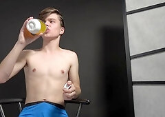 EastBoys.com: Rough fucking accompanied by super cute amateur