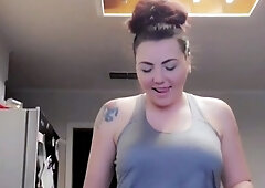 Love Chat Big Boobs Brunette Masturbating For Cam