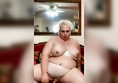 big beautiful woman TRANS FEMALE-DOM