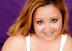 Adorable Plumper Vivian Gets Picked Up