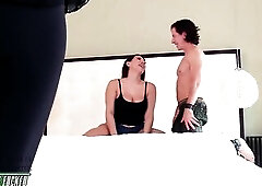 Picked Up & Drilled Afresh! Valentina Jewels gets banged hard Behind the scenes