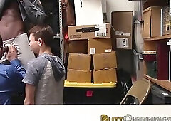 Mall cop sperms thief