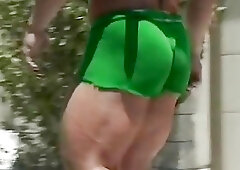 Caesar excite Caesar