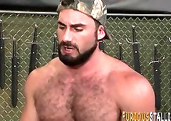 Big muscle stud fucking