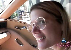 Date on the coast with Riley Rose rubbing her hirsute vagina BTS