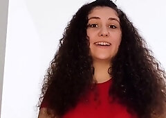 German brown-haired with huge butt and hooters drains in