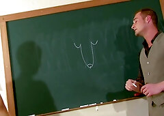 Studentin Fickt Lehrer Im Klassenraum