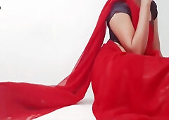 Indian Aunty, Horny Lily And Sri Lankan - Sri Lanakn Milf Sex With Her Boyළමයගෙ ගෙදර ගියපු ටීචර්