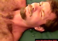 Mature dudes who like creamy facials