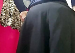 Large abdomen and giant butt in the fitting room. Do u wanna on me