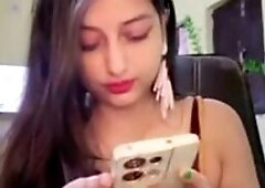 Hot Zoya Playing With Boobs Chamet Live