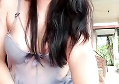 Colmek Eksib Di Teras