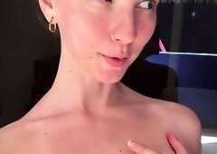 Amateur Blonde Teen Plays Solo with Toy Webcam Porn