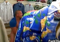 Thug gets fucked by beefy white guy