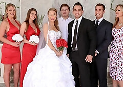 Innocent Julia Ann and Nicole Aniston - double blowjob movie - Naughty Weddings