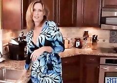 In kuche mit stiefmutter