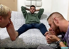 Straight boy, talking, ample