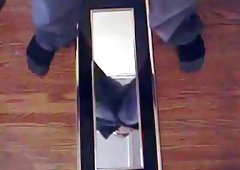 Amateur cumming on a mirror