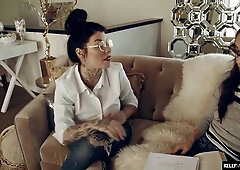 Jericha Jem is spreading her legs wide open for her step- daddy and his hard dick