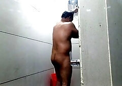 Steamy naked bathing show with Austin Rose