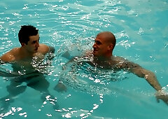 Max Born and Thomas love spa and hardcore anal sex