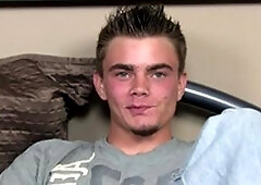 Solo: Clueless Cutie's First Day on Set