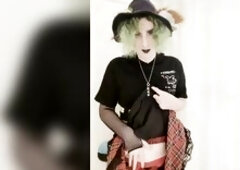 (Trans) Punk Hotty Desperately Piddles Herself ('coz Nobody Else Will!)