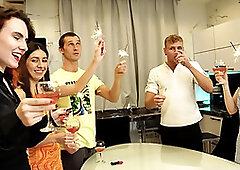 Students Celebrate New Years Eve At Party And Fuck Group Sex