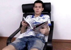 Xander rubs Hard cock to cum