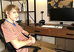 Blond 8teenBoy Cade Russels jerks his juicy cock