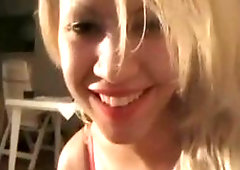 Mit sex big boobs bezahlt amateur