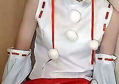 Cosplayer play her anal