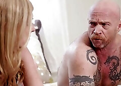 Tgirl Mandy blasts Bucks pussy from behind in doggystyle