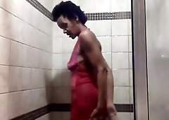 Pink Lace shower Ginger MoistHer web camera model please subscribe! Thank U!