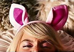 Hawt Blond Sucks On Her Own Toe