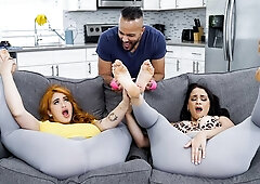 FFM fuck with two hot girlfriends Miss Raquel and Nia Bleu