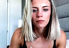 Amateur Blonde Teen Plays Solo with Toy Webcam Porn