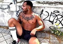 STREET PICKUP - Max Hilton, Lucio Saints