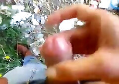 Sega e sborrata all'aperto 2