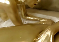 Milf Goldie Blair Is Turned Into Real Gold Statue