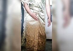 Is anyone around here? I actually want to suck your schlong.