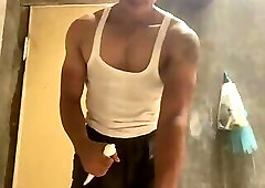 Brondong ganteng muscle coli