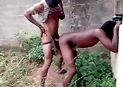 NAIJAGAYHUB POUND A YOUNGSTER BEHIND A THICKET CLUB