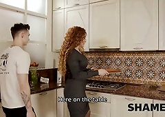 Shame4k. adorable cougar is trying to be a good neighbor