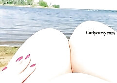 Public beach quick fingering!