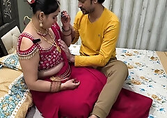 Karwa Chauth Ka Chand Dekhne Se Pehle Chudai