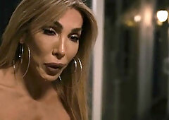 Ts cutie Eva Paradis gives a gagging bj