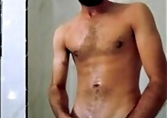 Kassim toujours chaud pour se vider rapide